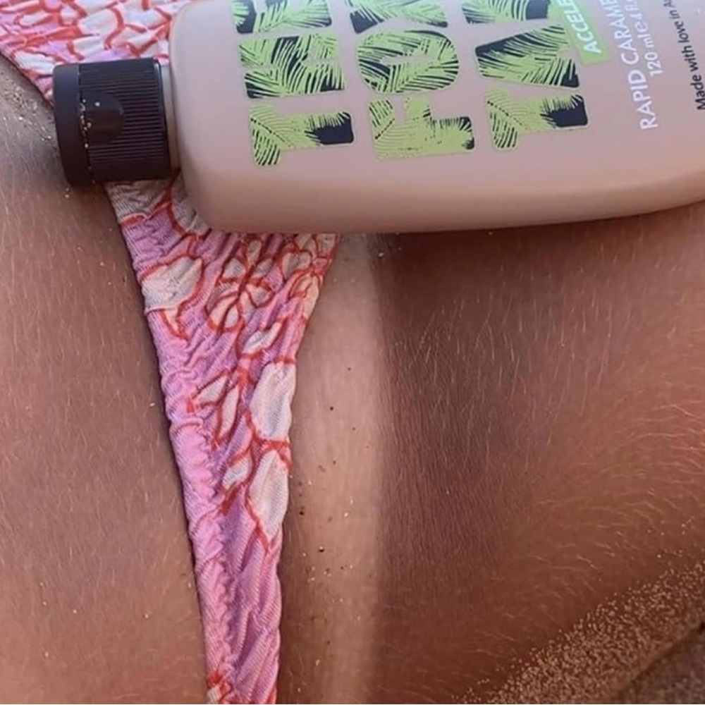 The Fox Tan Caramel Kiss Tanning Lotion - Picture 4 of 4